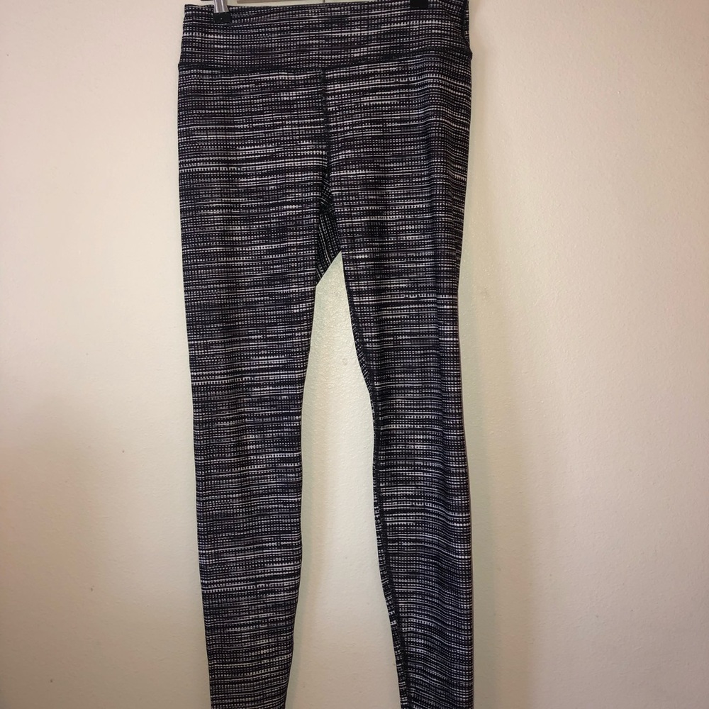 Black and white leggings